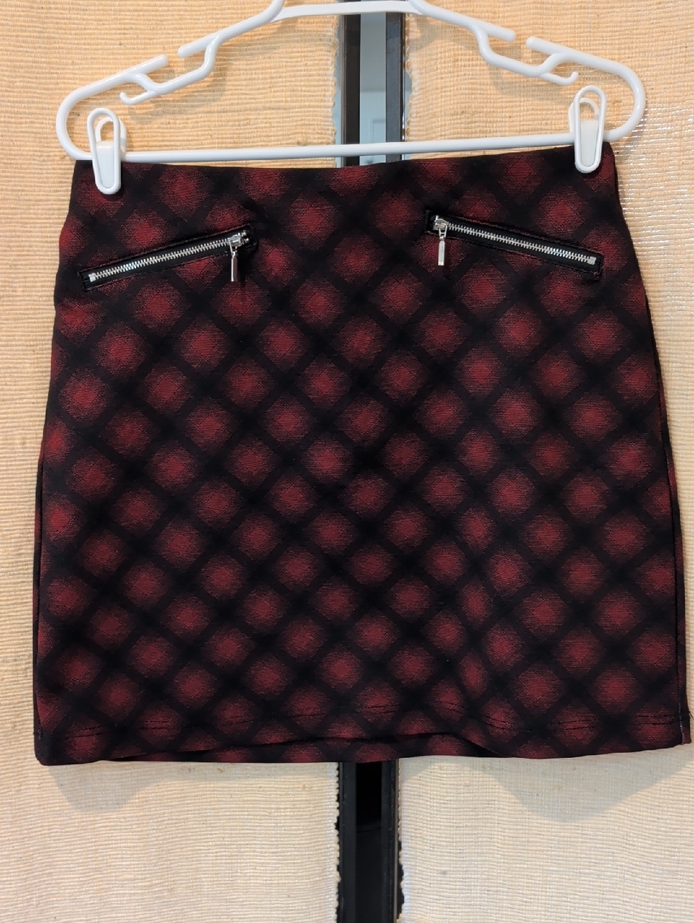 Maurices Buffalo Plaid Ponte Mini Skirt - Size Small - Like New
